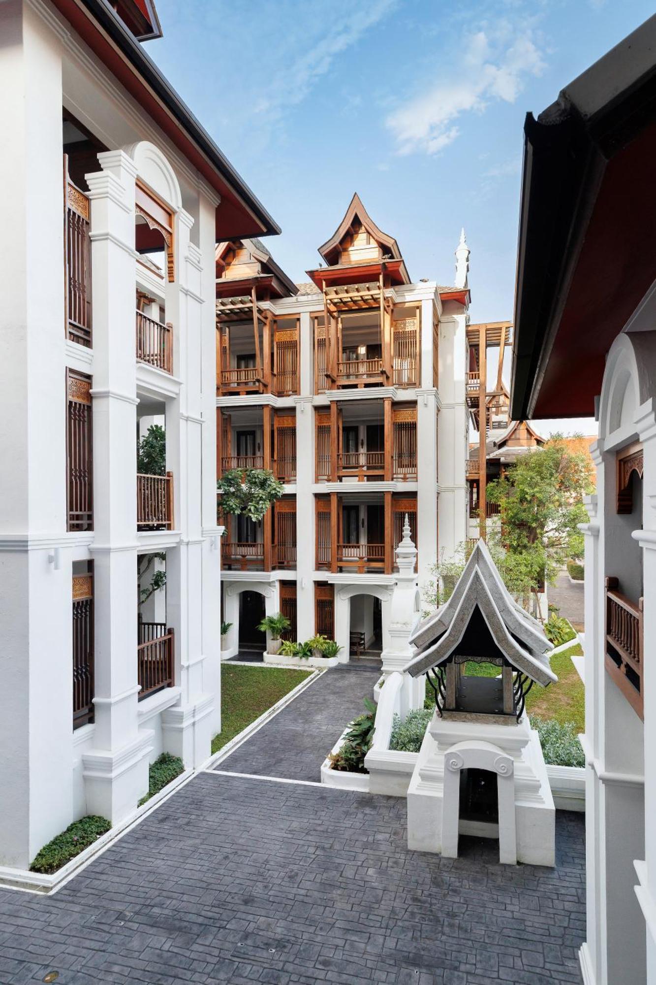 Akira Thaphae Hotel Чиангмай Экстерьер фото