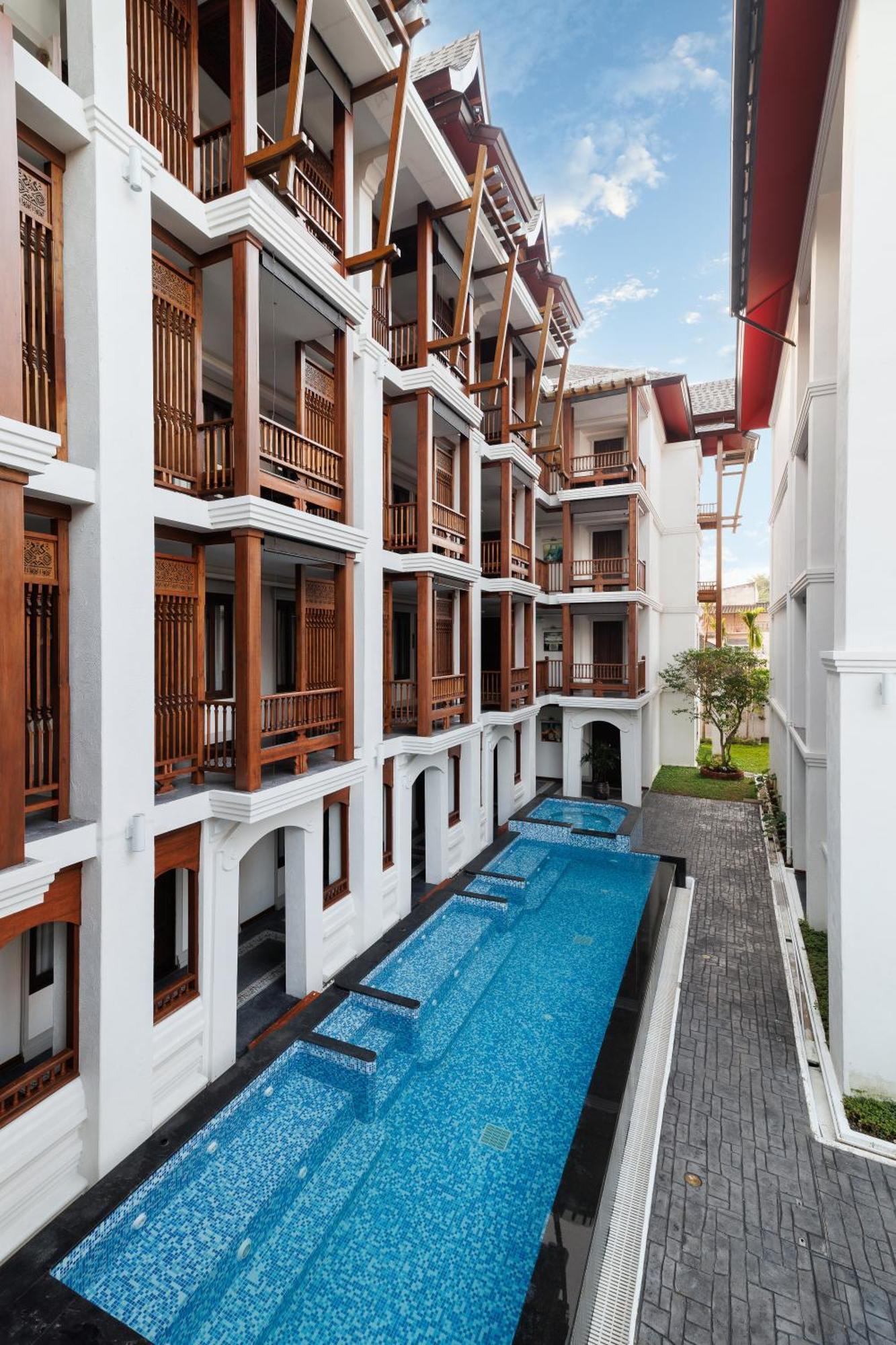Akira Thaphae Hotel Чиангмай Экстерьер фото